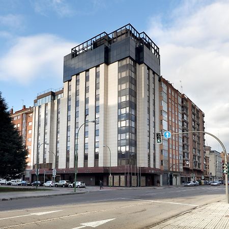 Crisol Puerta De Burgos Hotel Exterior photo
