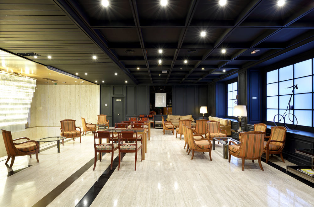 Crisol Puerta De Burgos Hotel Exterior photo